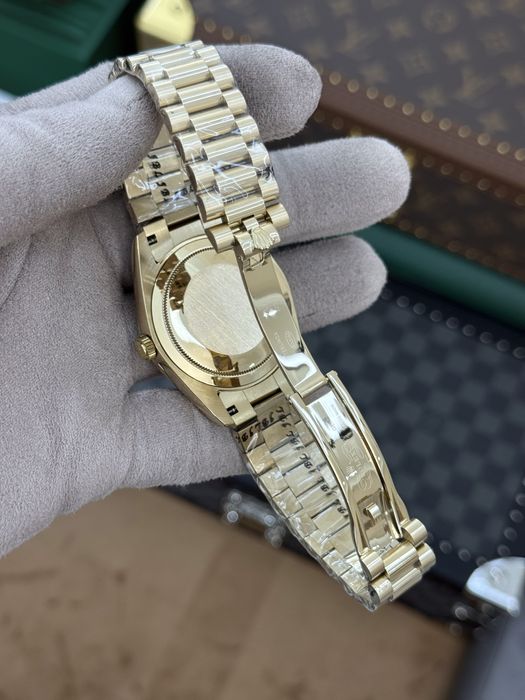 Rolex Day-Date 40 Gold Onyx Dial