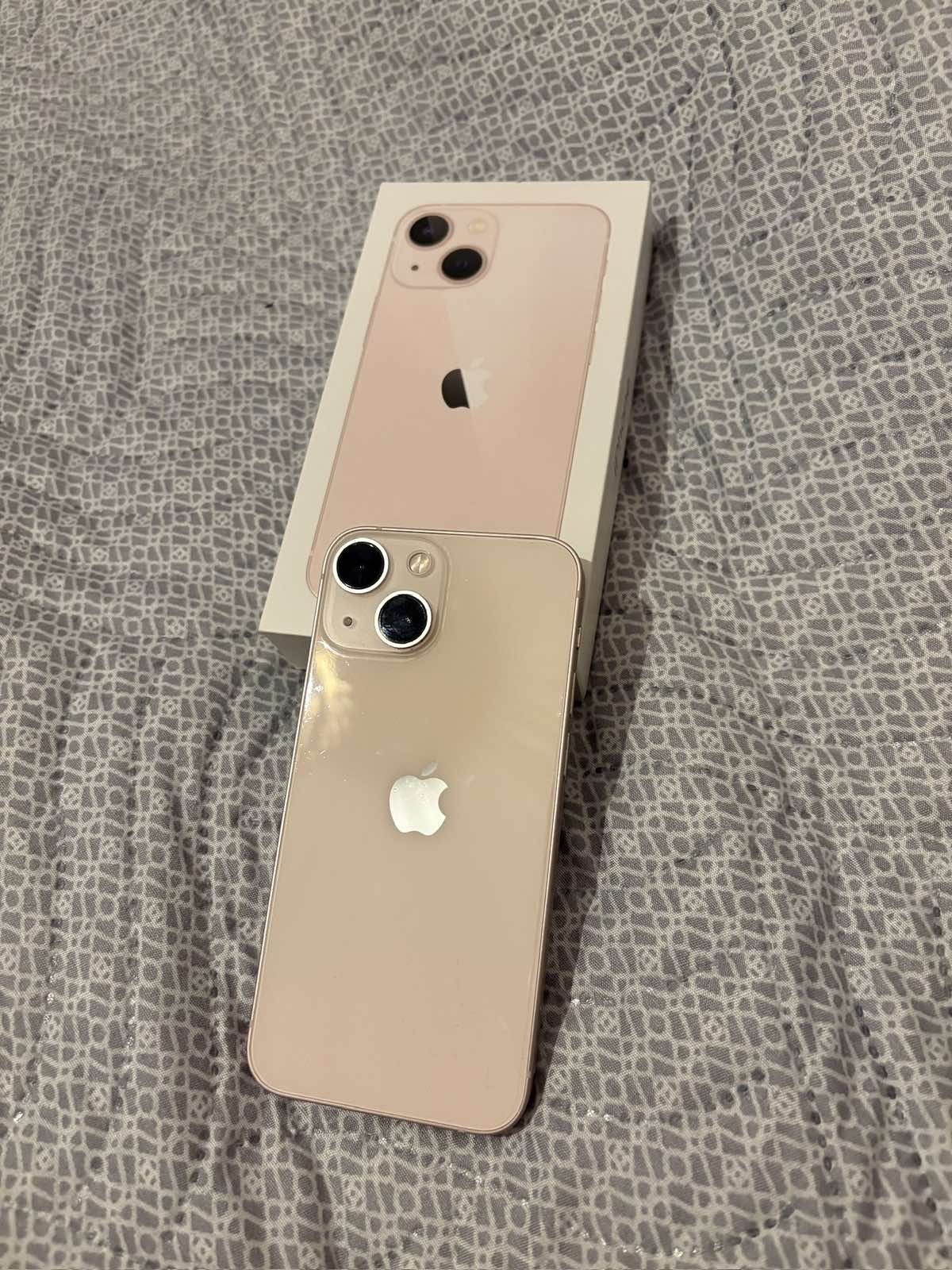 iPhone 13 mini, 128 GB, розов, с два калъфа Mobilfox