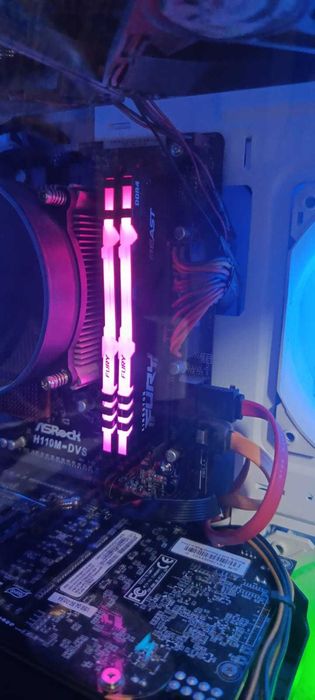 Продам оперативную память Kingston FURY RGB (16Gb) DDR4