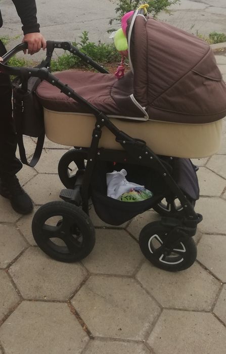 Бебешка количка зимен +летен кош