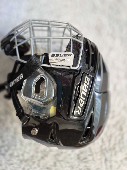 Хокейна каска BAUER
