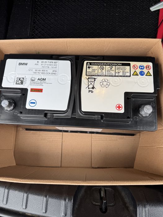 Vand baterie AGM originala Bmw g30