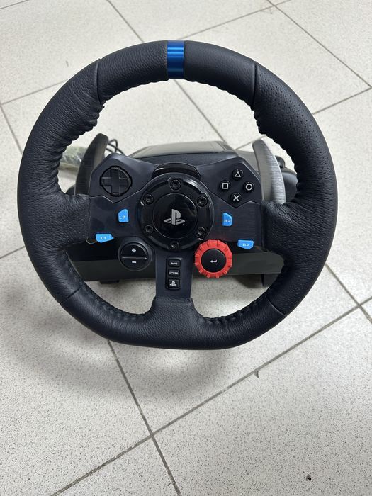 Продам игровой руль Logitech G29