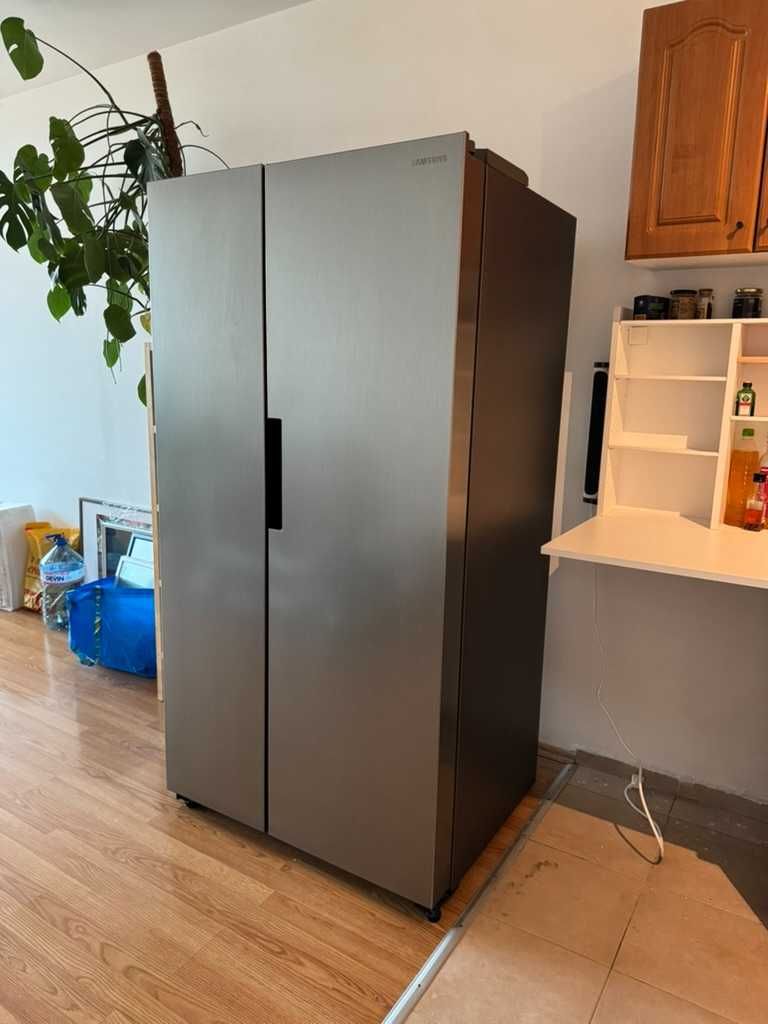 Хладилник с фризер Side by Side Samsung RS66A8100S9/EF