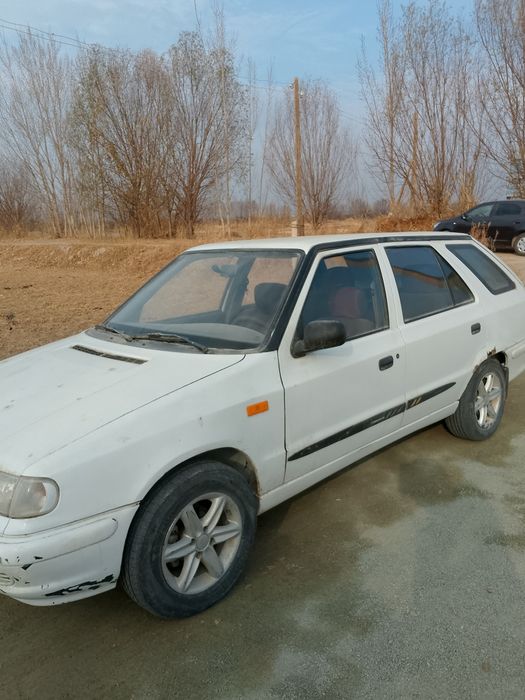 Шкода.машина на ходу