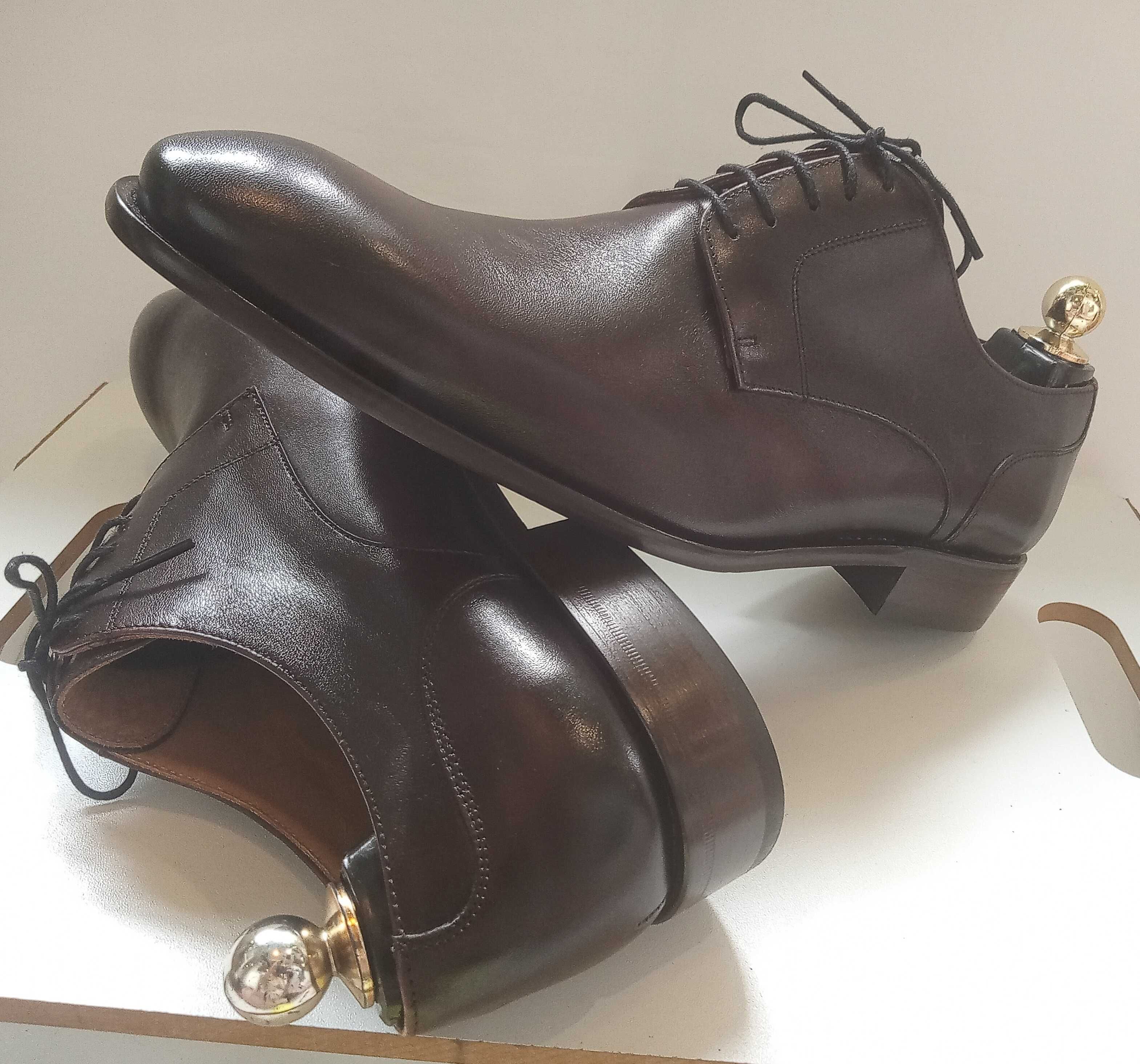 Pantofi derby 41 de lux lucrati manual Minelli Paris piele naturala