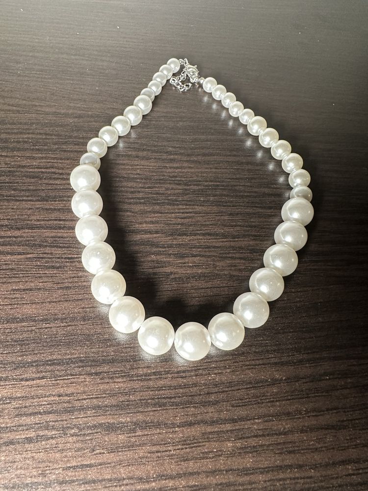 Colier perle albe la baza gatului NOU