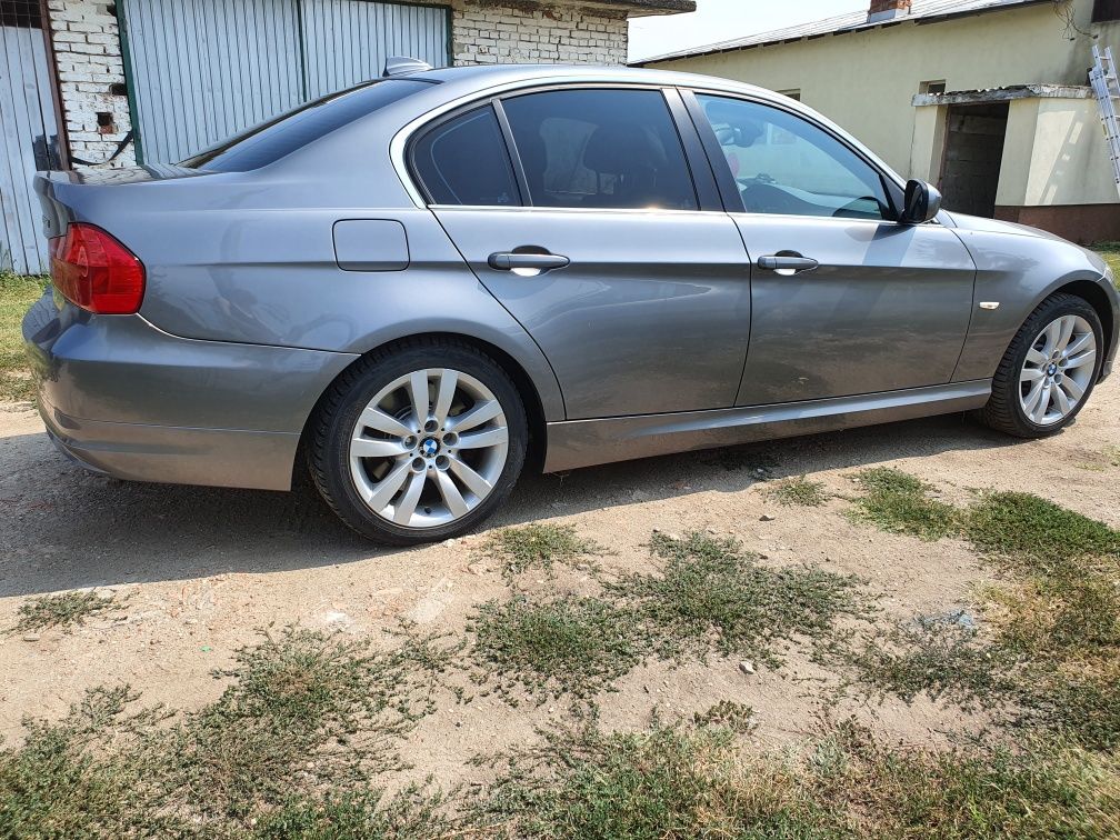 Vând BMW 330D XDrive Edition Exclusiv