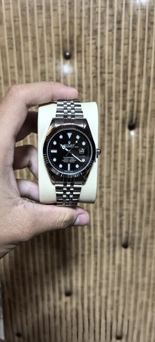 Часовник Rolex със сертификат