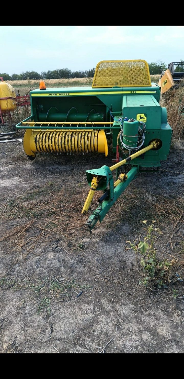 Schimb plug 3+1 si  presa john deere 342 cu presa rotunda