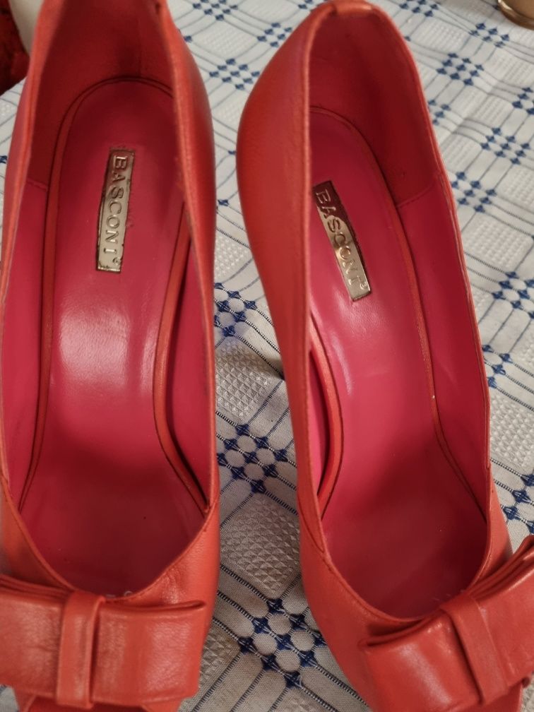 Продам туфли кожаные