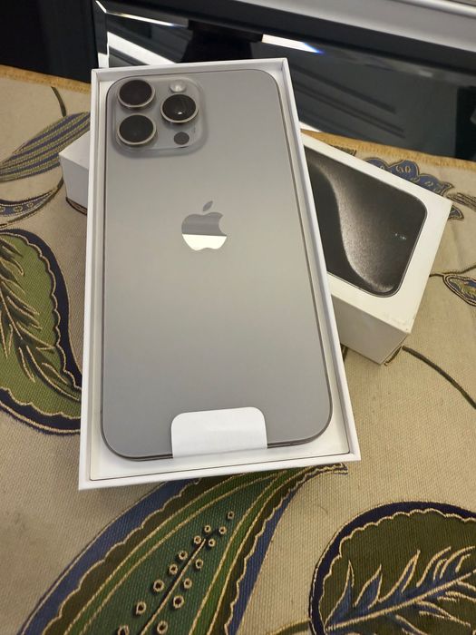 Продаётся Iphone 15 Pro max 256 Gb состояние идеальное, документы есть