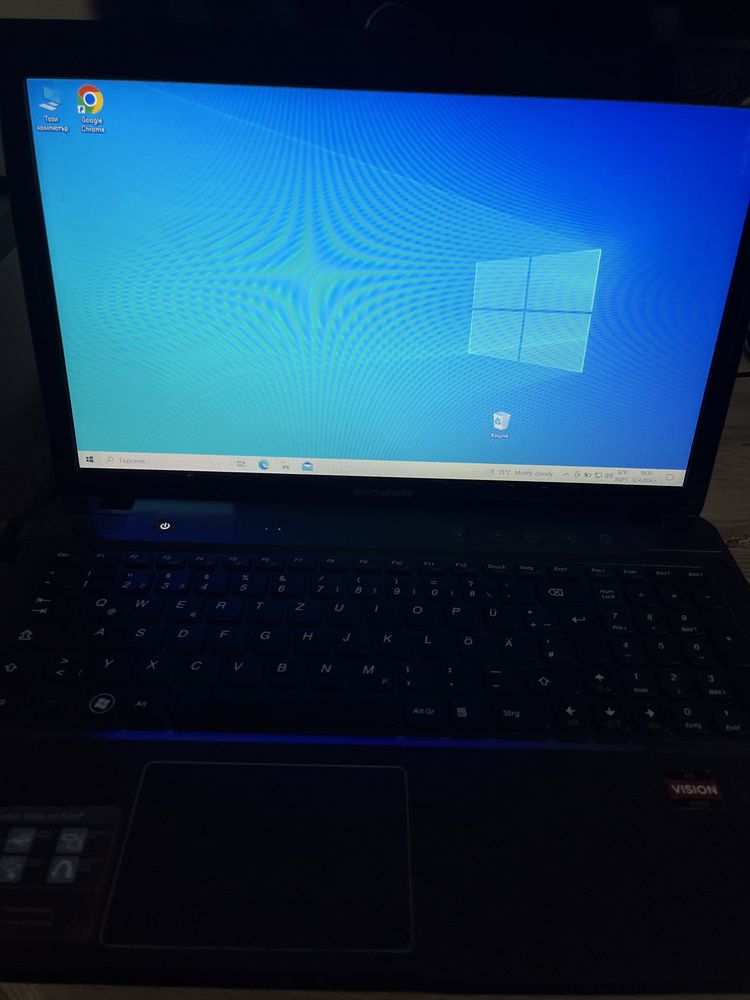 Продава се LENOVO IDEAPAD Z575