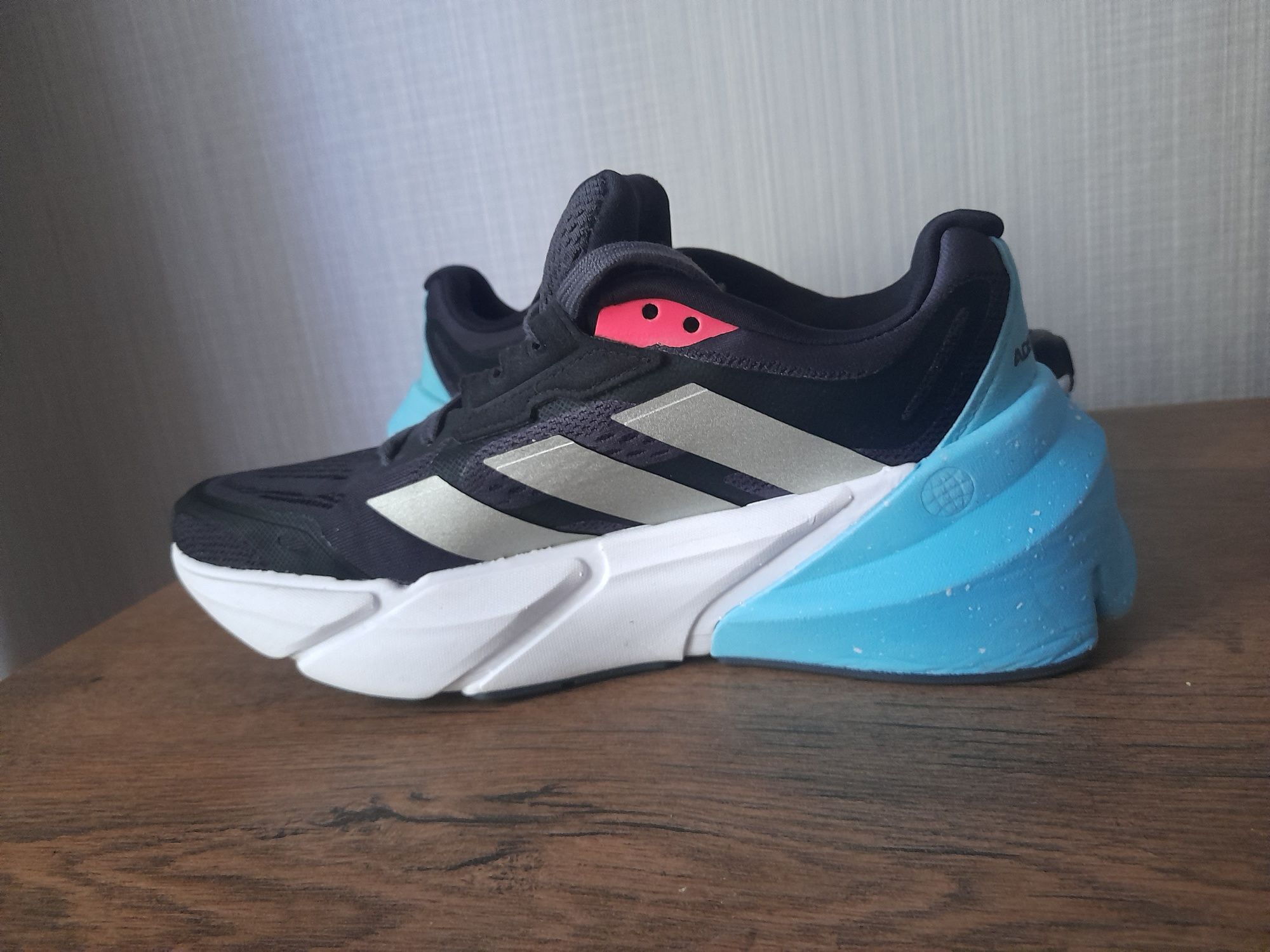 Adidas Adistar 1 дамски маратонки 38 номер.