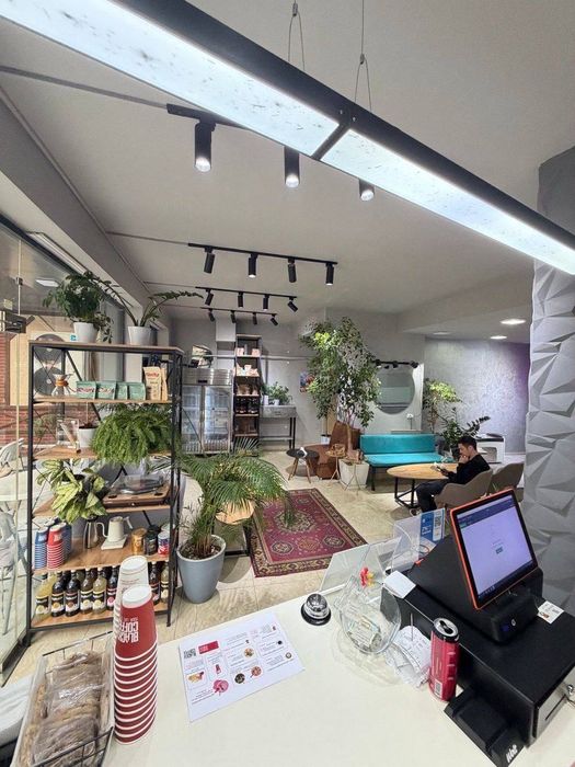 Продажа коммерческой недвижимости Ойбек 80m2