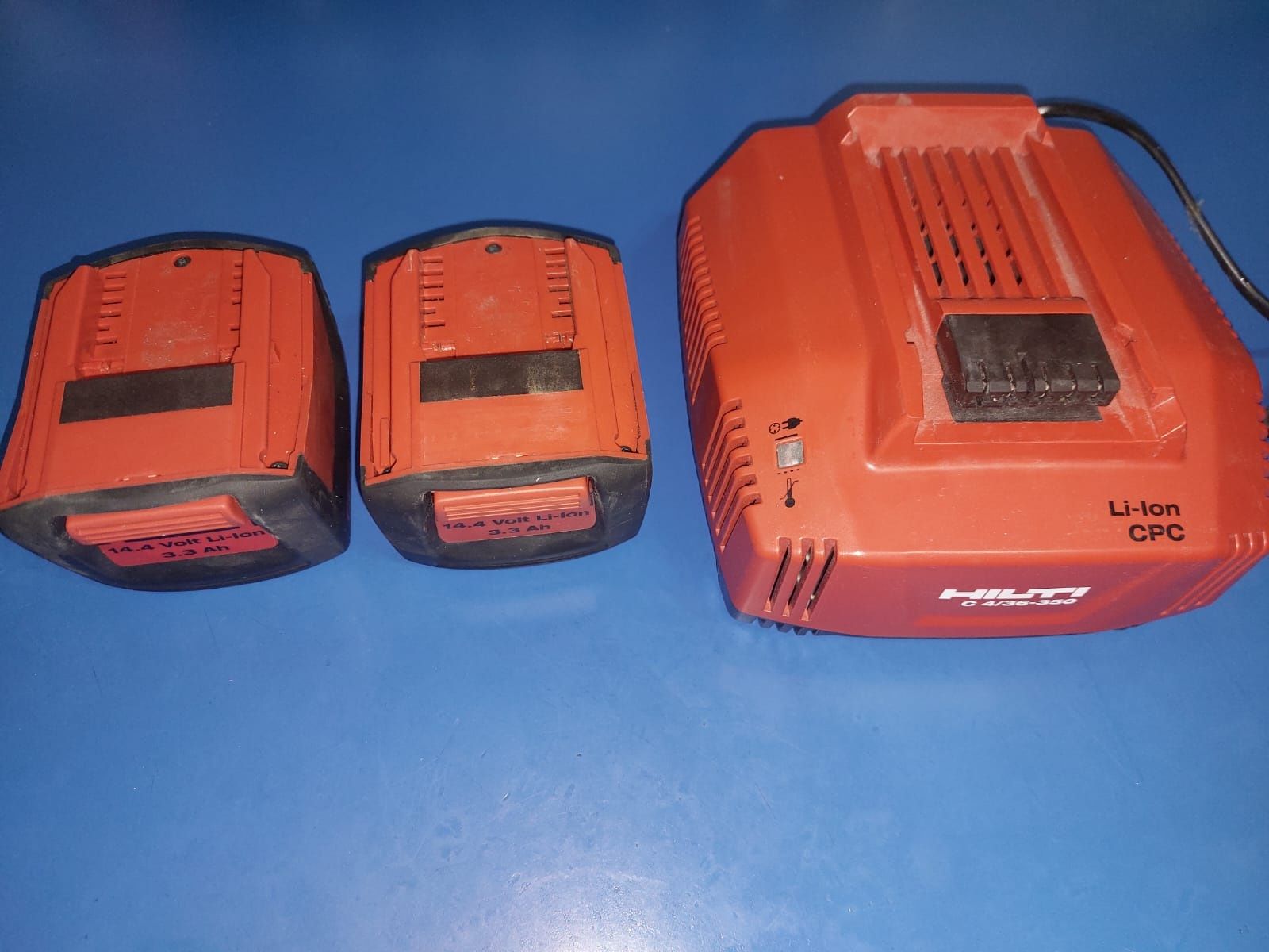 Încărcător nou Hilti+ doua încărcătoare 3,3Ah