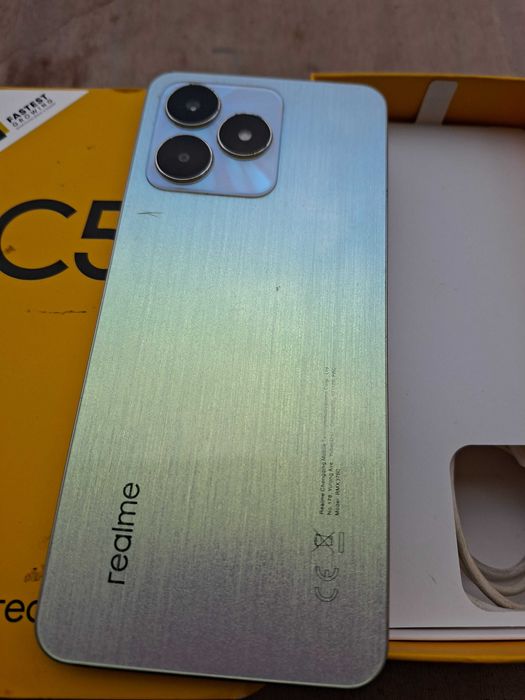 Смардфон Realme C53