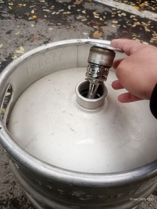 ,butoi inox bere bergenbier și tuborg,skol, carlsberg