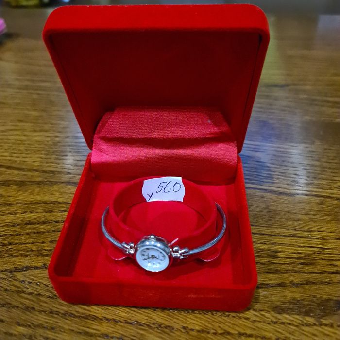 Oferta redus,ceas argint 925 nou,Claudia,quart la cutie,sidefat,superb