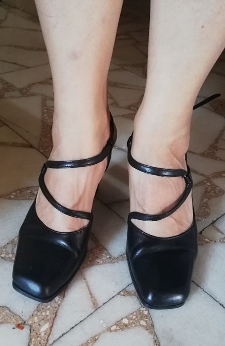 Pantofi de piele
