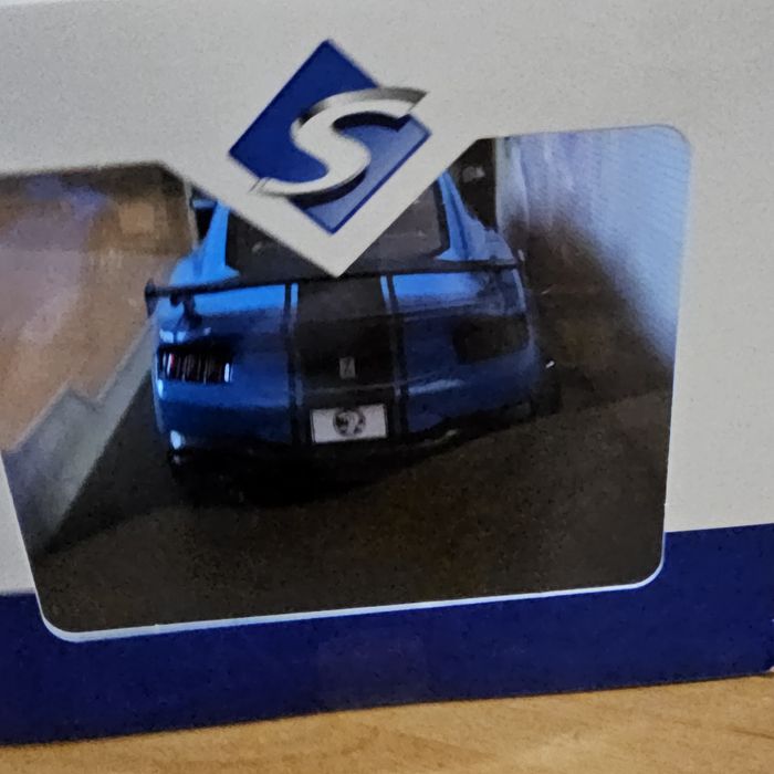 Колелционерски модели 1:18.