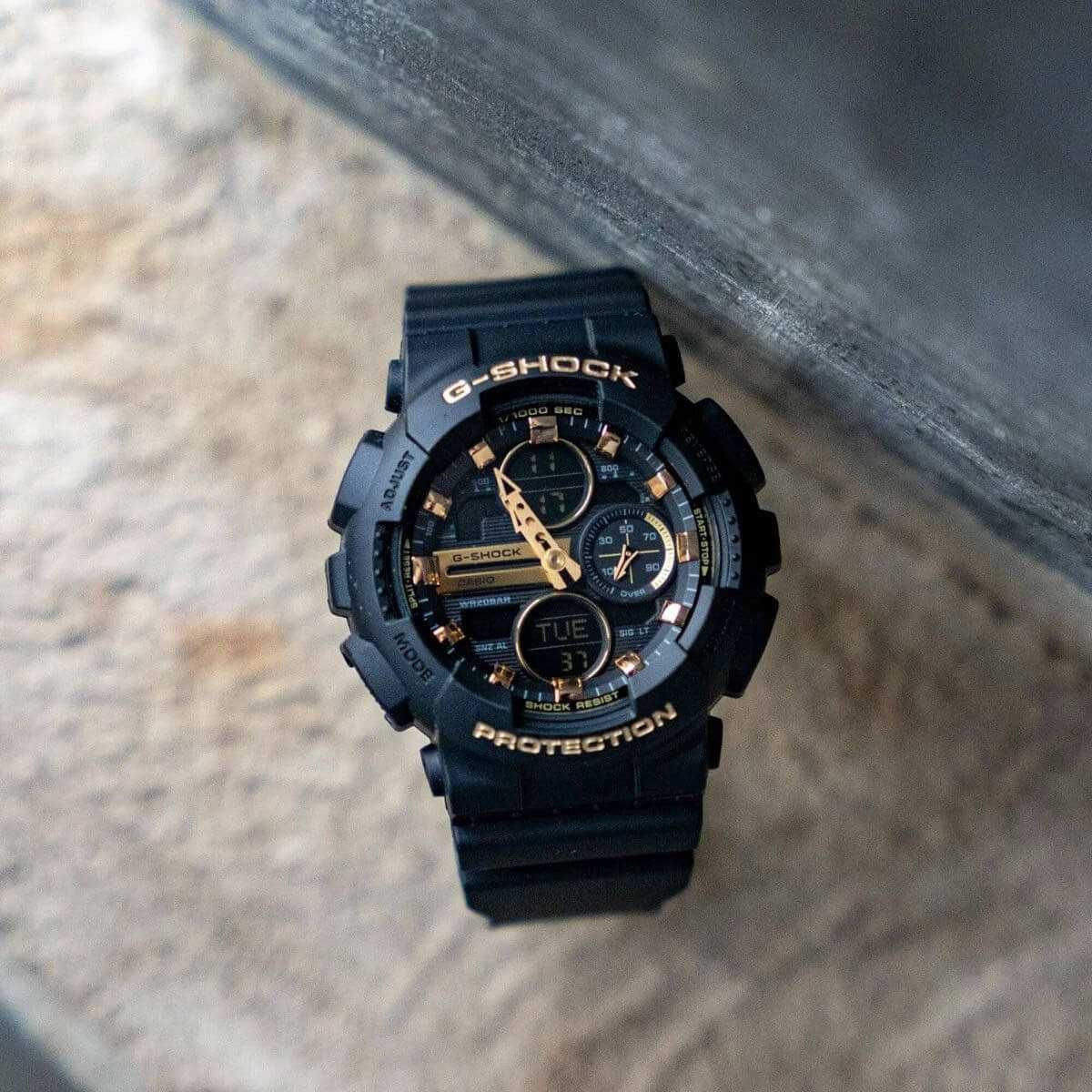 Дамски часовник Casio G-Shock GMA-S140M-1AER