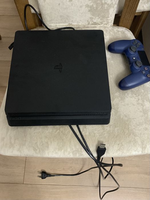 PlayStation 4 (PS4)