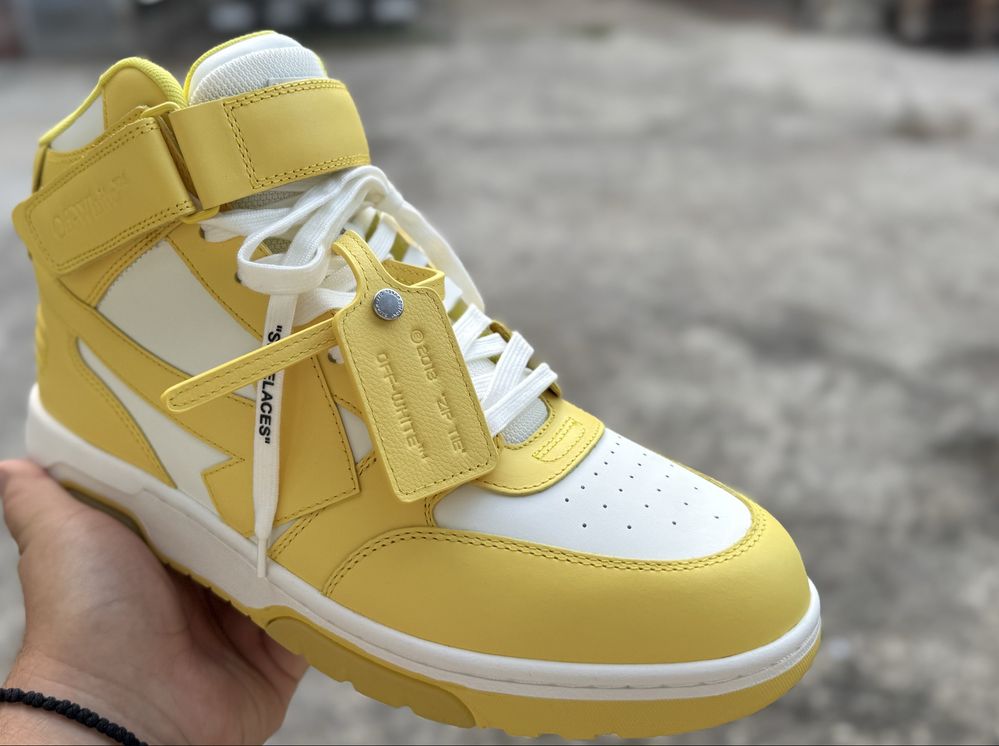 Off-White Out of Office Mid Top