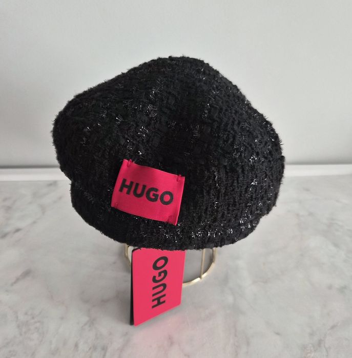 Каскет от букле "HUGO"