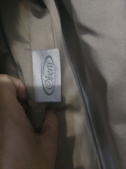 Haina blana  naturatala vulpe , stare foarte buna , made în Italy