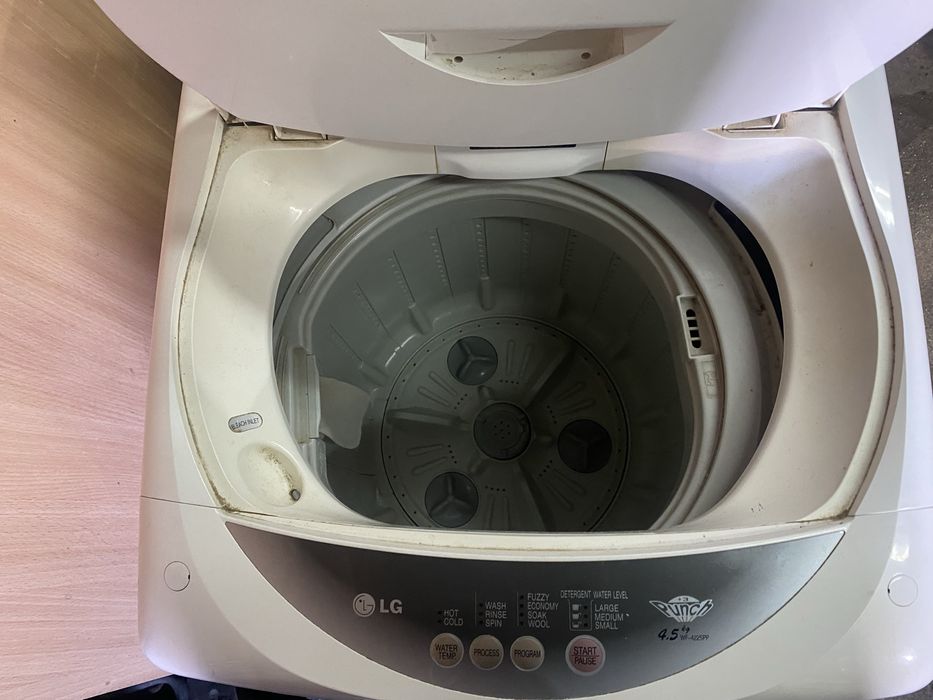 Продам стиральную машину