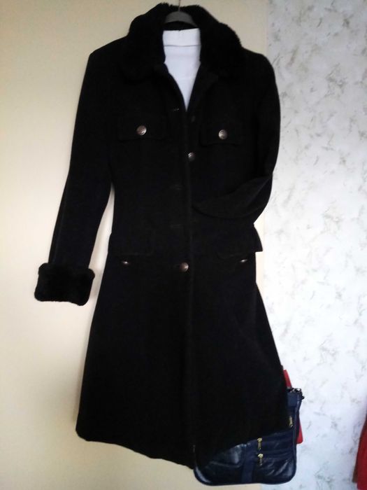 КОМЕНТАР Срахотно брандово палто+пухкава екичка