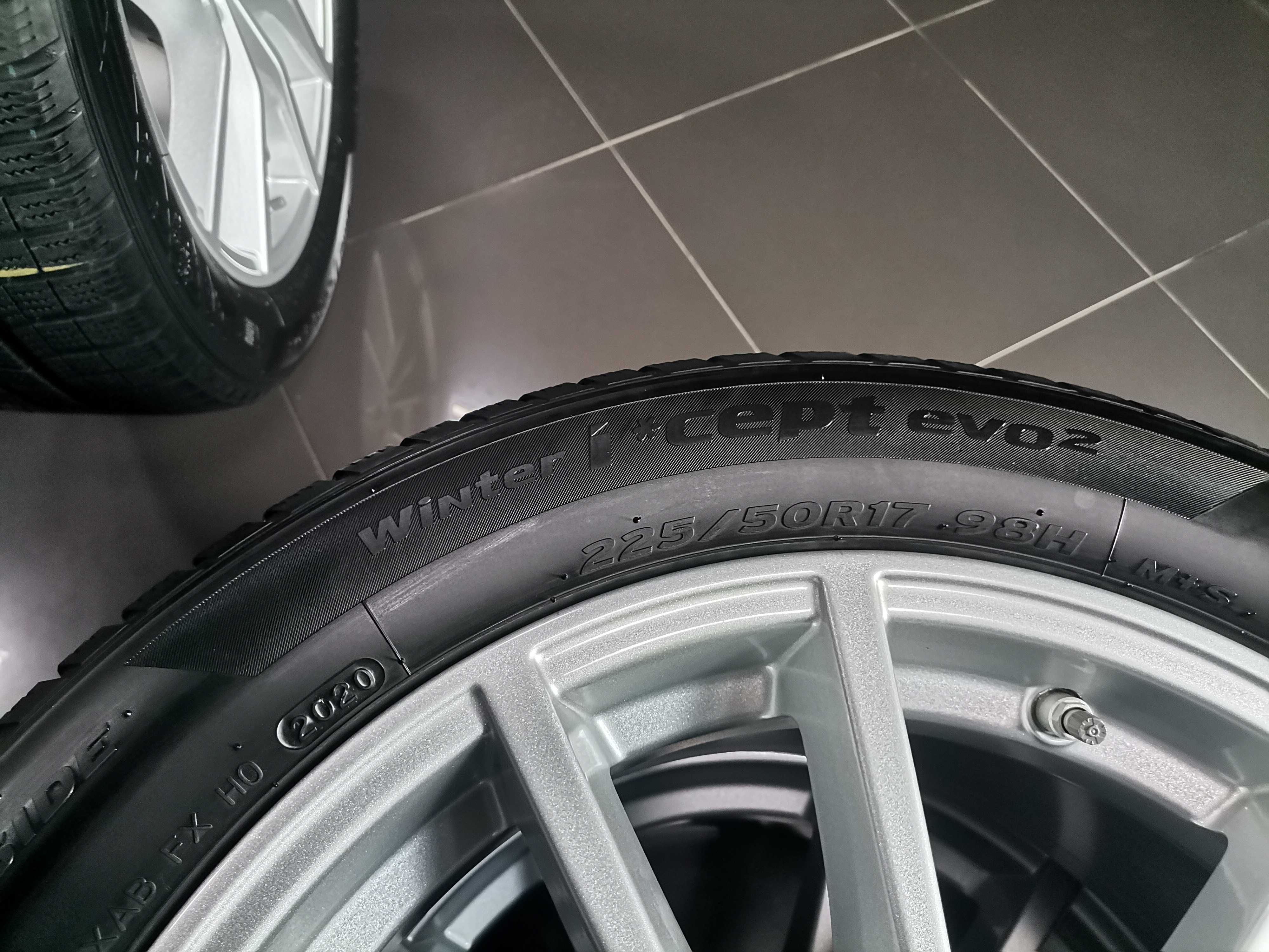 17” Зимен К-т BMW Джанти 778 Гуми Hankook Датчици G20 G21 G22 G23 G42