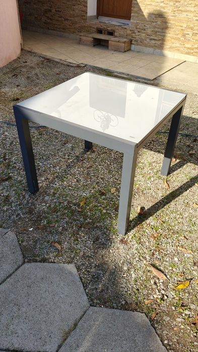 Masa noua metal și sticla noua