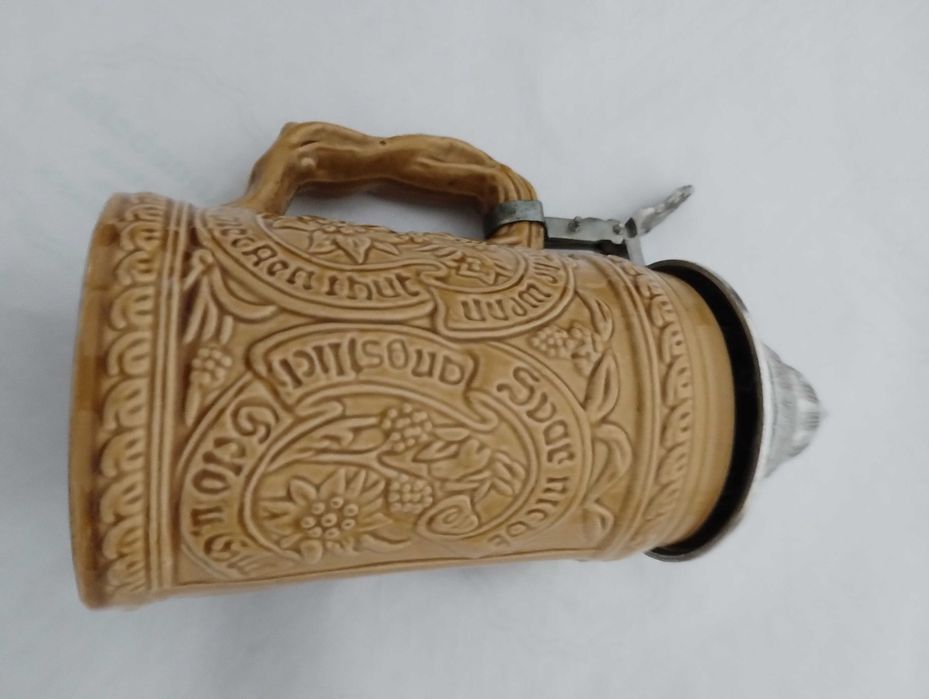 Cana decorativa pentru bere, cu capac