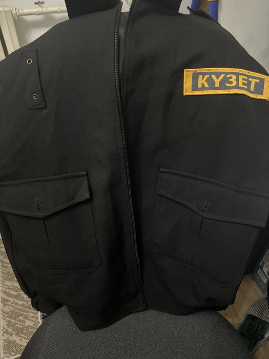 Продаю костюм для охраны черного цвета.