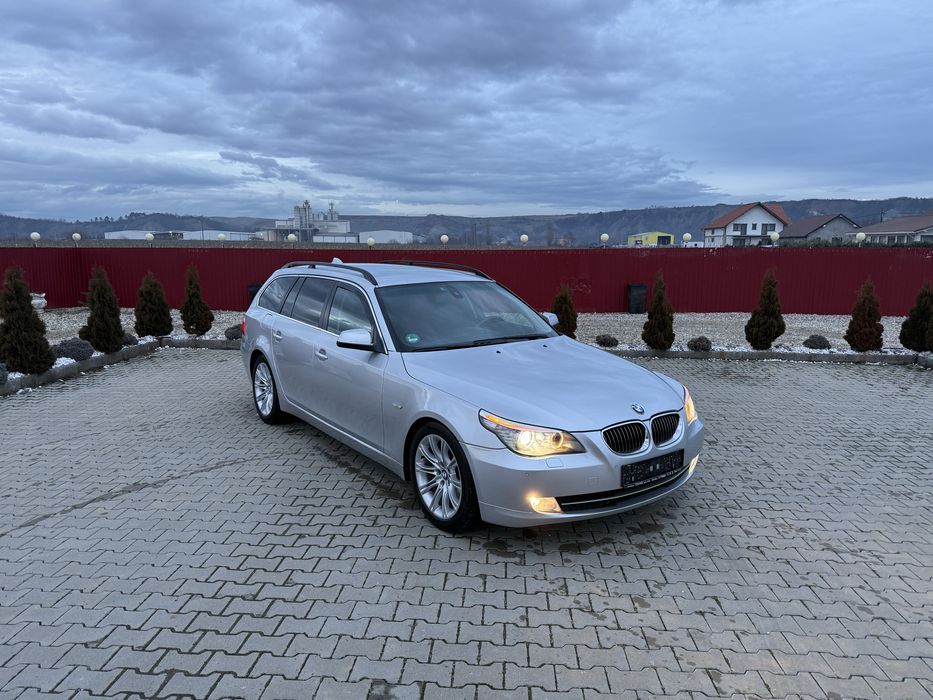 BMW 520 LCI EURO 5 JANTE+VOLAN M bixenon pilot recent adus impecabil