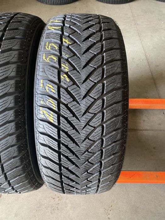 Anvelope iarna 235/55/17 Goodyear Ultra Grip Wrangler 235 55 17 R17