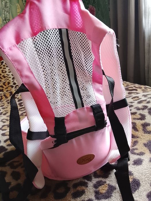 Продам кенгуру почти новый