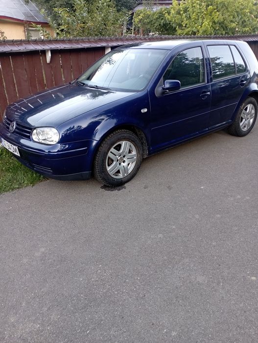 Vând golf 4 motor de 1,6 benzinar