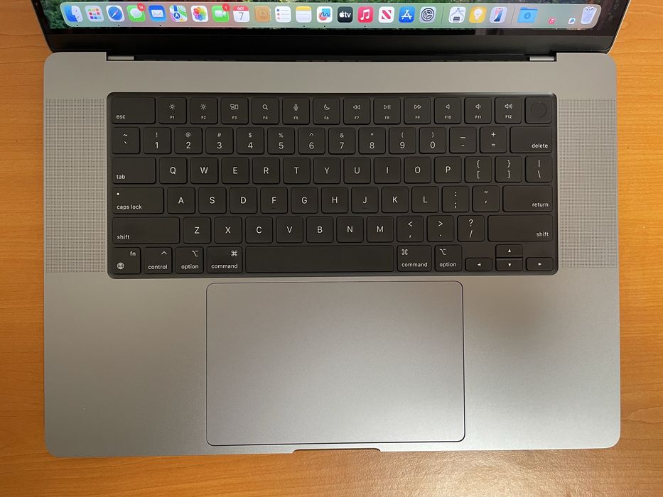 [93%bh] MacBook Pro 16 M1 Pro 1TB SSD 16GB RAM