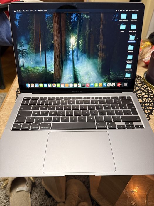 MacBook Air 13.