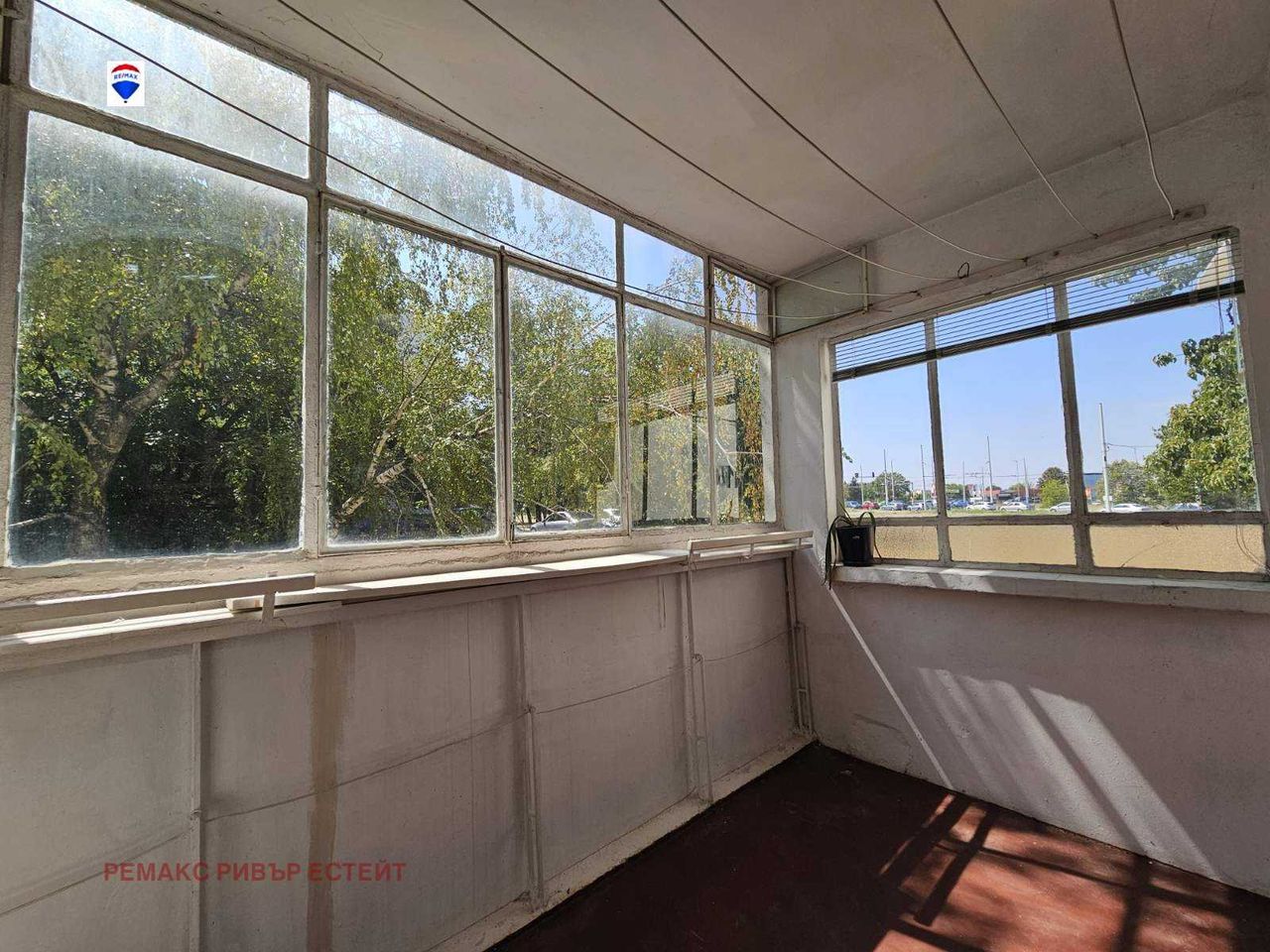 Продава се Тристаен апартамент в Русе, Чародейка - Юг - 103 кв.м за 815 €/кв.м - Снимка #10