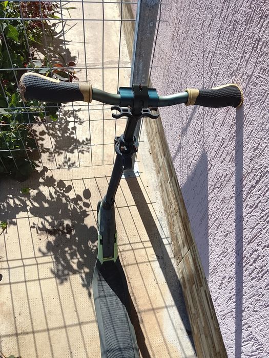 Vand trotineta impecabil a