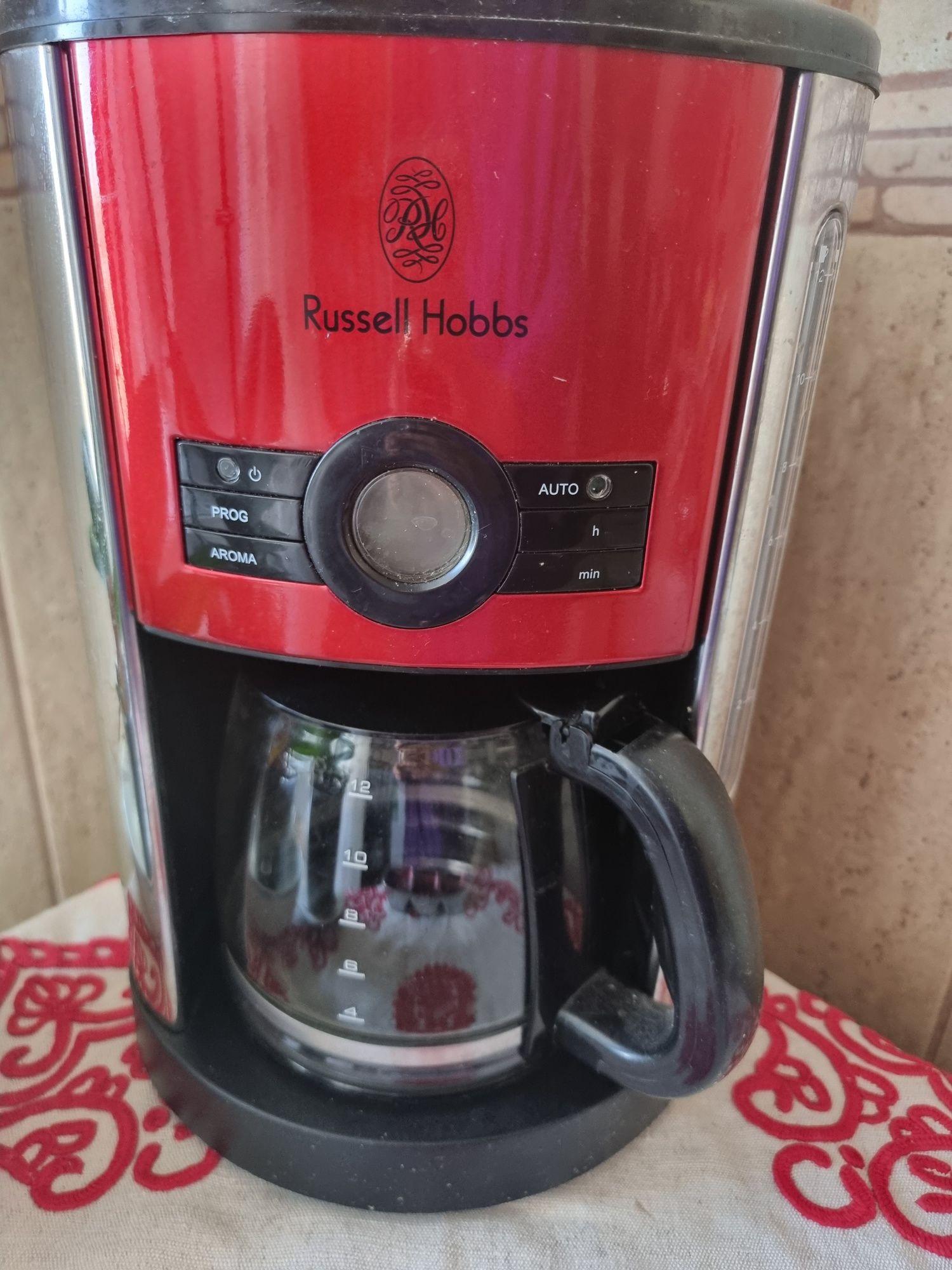 Cafetiera Russell Hobbs Luna Solar Red