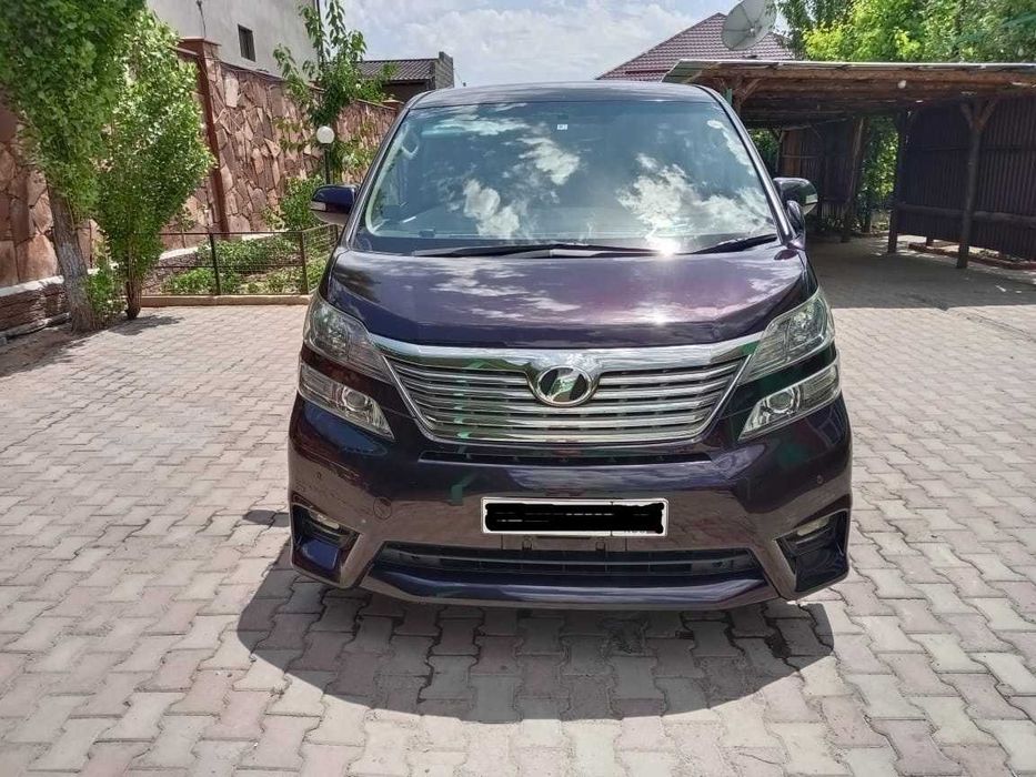 Продам автомобиль  Тойота Альфавд