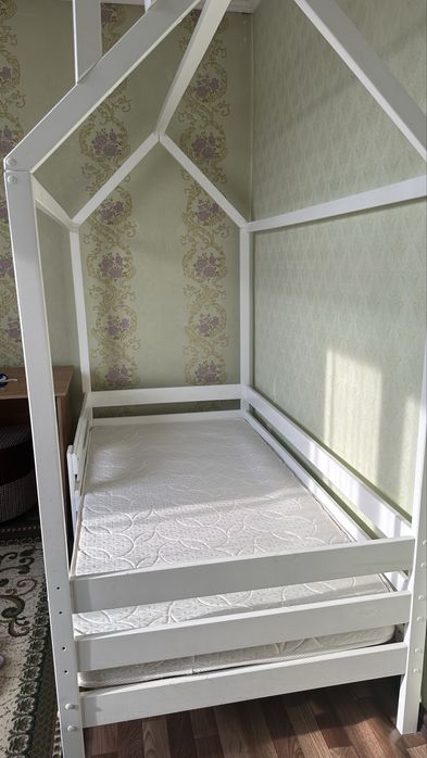 Детский кровать, домик