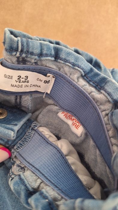 Нови дънки Zara 2-3 години , цена 25 лева