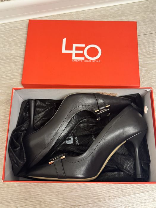 Продам новые туфли