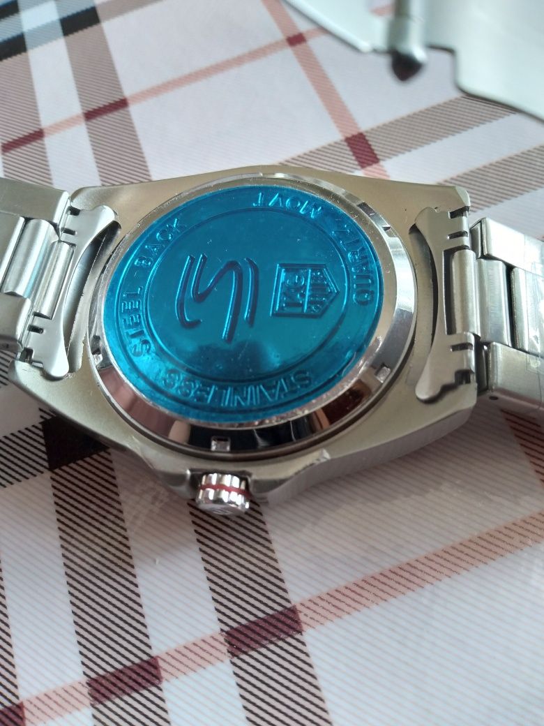 Продам наручные часы ТАГ Хоер TAG Heuer